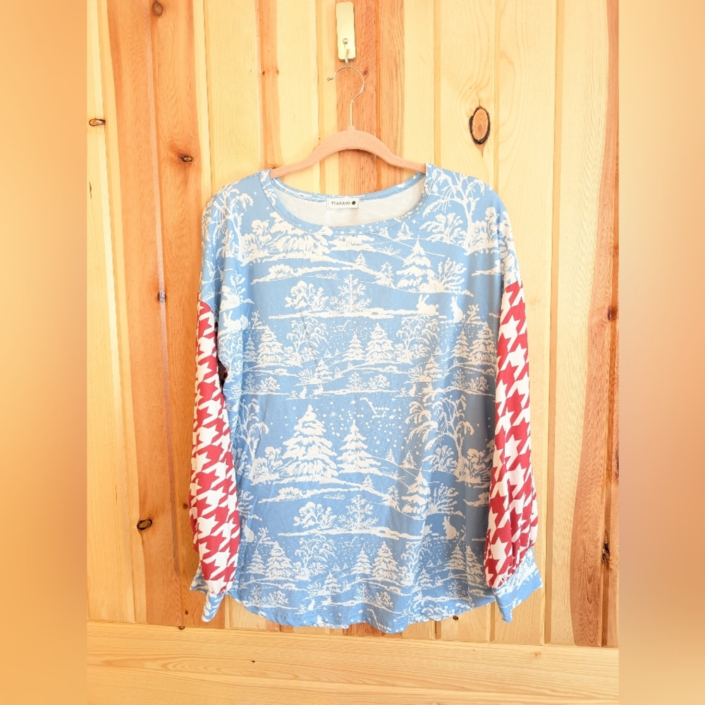 Women's Nuggles L Blue and Red Winter Scene Houndstooth Long Sleeve Soft Tee Top